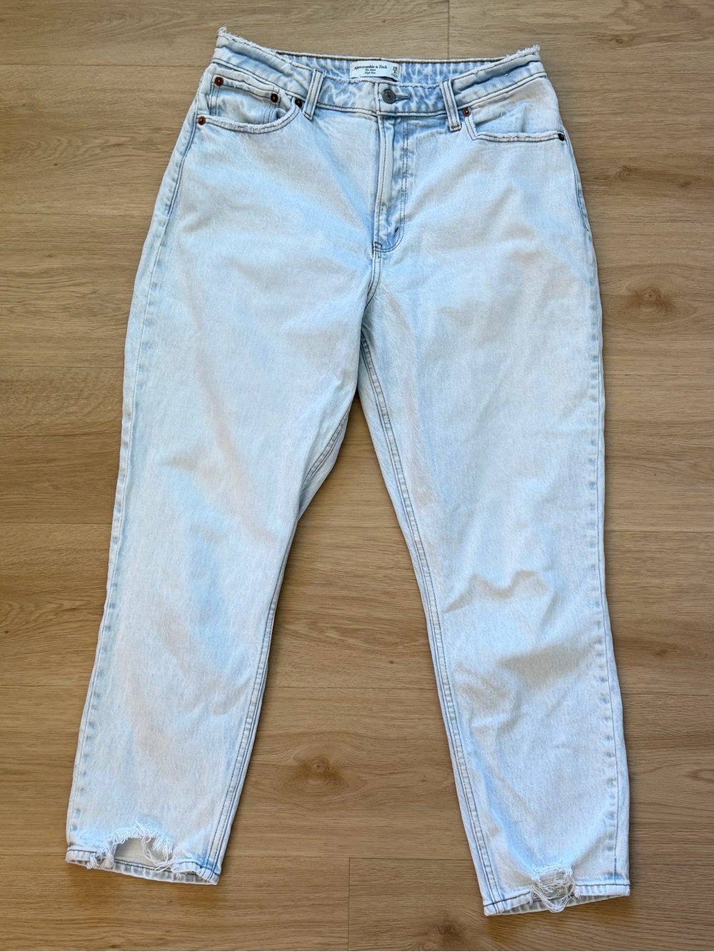 Abercrombie & Fitch Light Blue High-Rise Cropped Jeans